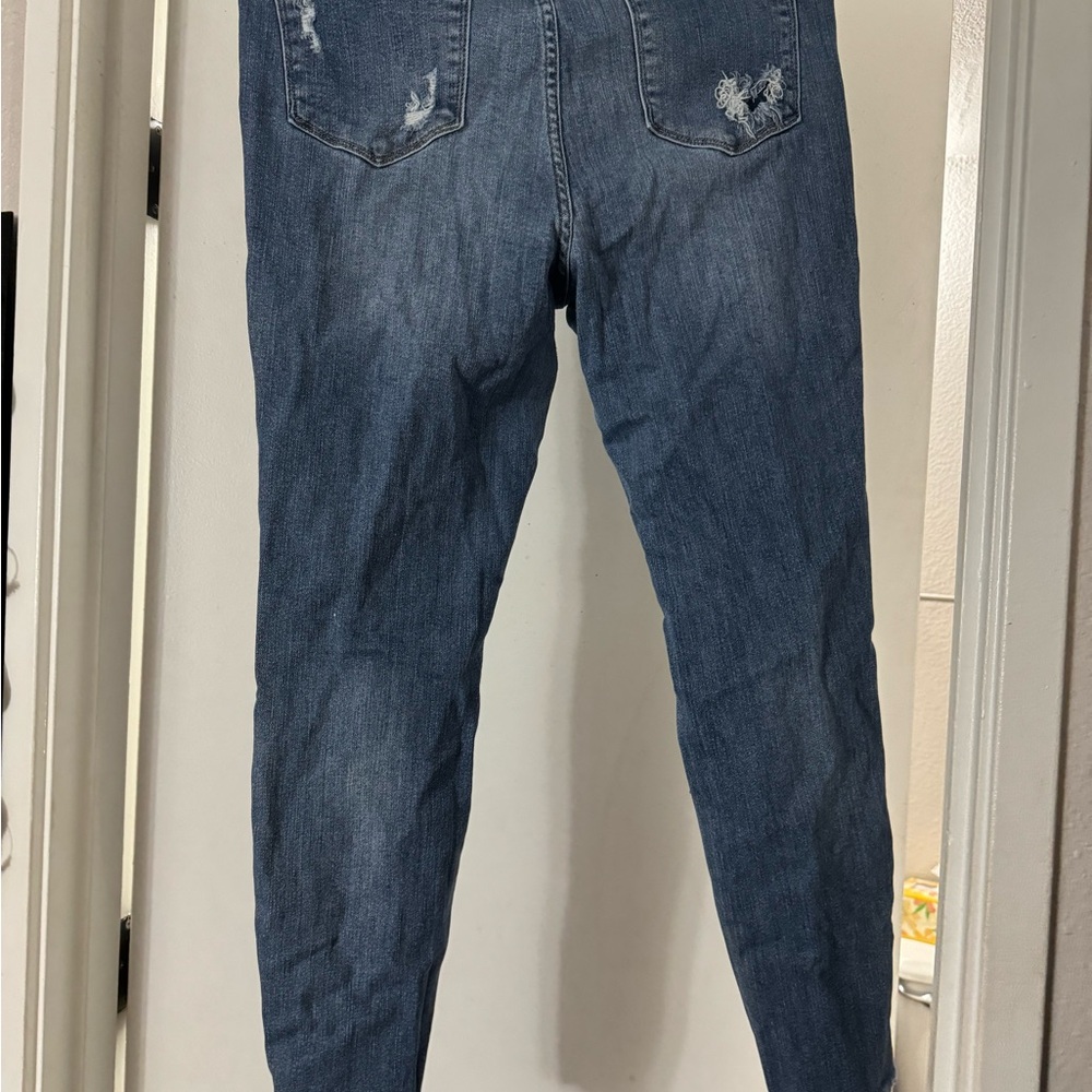 Judy Blue jeans - Picture 2 of 6